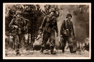 1933-1945 'NCOs in combat', Propaganda Postcard, Third Reich Nazi Germany
