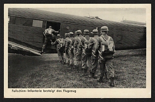 1933-1945 'Parachute Infantry Boarding the Aircraft' Luftwaffe, German Air Force Aircraft Propaganda Postcard