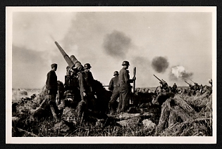 1933-1945 'Tank Destroyers Move into Position with Their Guns to Protect Against Enemy Tank Attacks' Artilery Propaganda Postcard