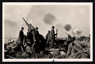 1933-1945 'A Battery of Field Howitzers Fires' Artilery Propaganda Postcard