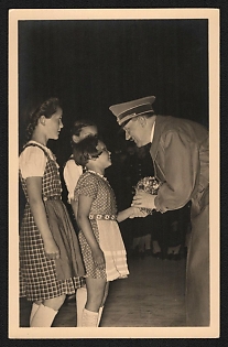 1933-1945 'Adolf Hitler with Children' Adolf Hitler Propaganda Postcard