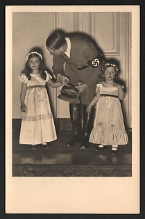 1933-1945 'Adolf Hitler with Children' Adolf Hitler Propaganda Postcard