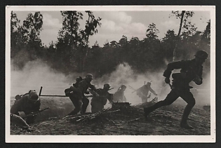 1940 'German Wehrmacht Pioneer Corps Attacking Under Cover of Smoke Bombs' Army Infantry Nazi Propaganda Postcard