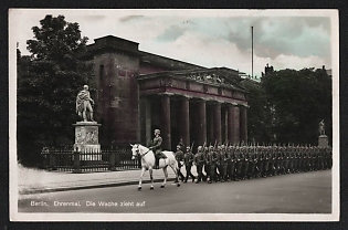 1933-1945 'Berlin. Memorial. The Guard Marches Up' Nazi Propaganda Postcard