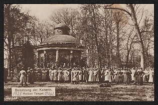 1921 Germany 'Burial of the Empress. Ancient Temple' World War I Propaganda Postcard