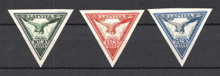 1932 Latvia Airmail (CV $85, Full Set)